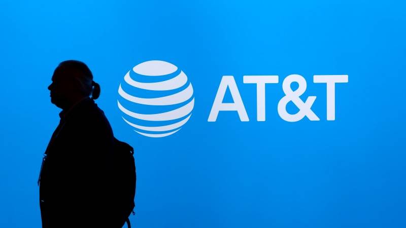 AT&T’s revenue in Q1 at $30 billion, down 0.4%