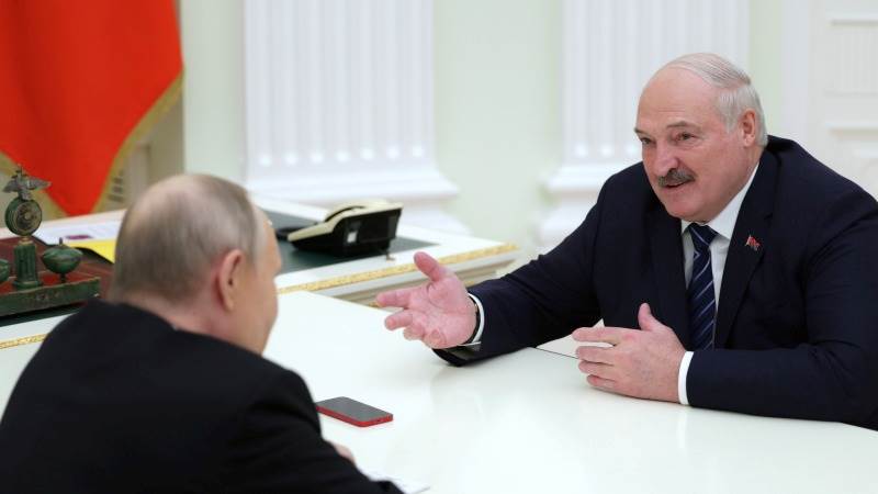 Lukashenko: Moscow, Minsk to use ‘all weapons’ for Belarus defense