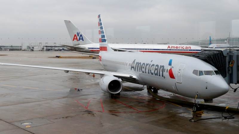 American Airlines sees $312 million in Q1 net loss