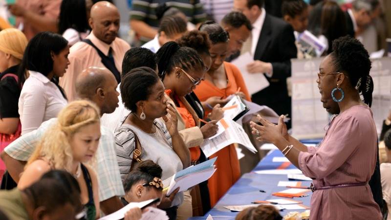 US initial jobless claims down by 5,000 to 207,000