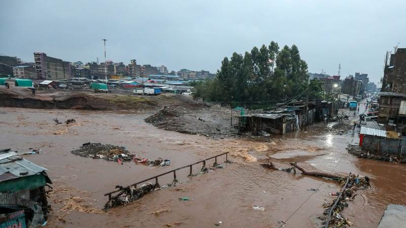 Flooding in Kenya leaves 75 dead