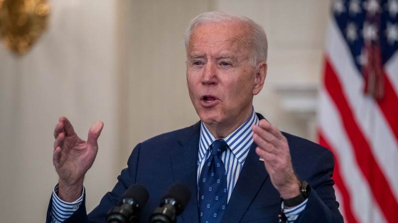 Biden salutes UAW, Daimler agreement