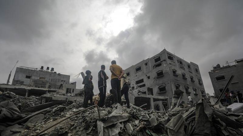 Israeli attacks throughout Gaza leave 22 dead