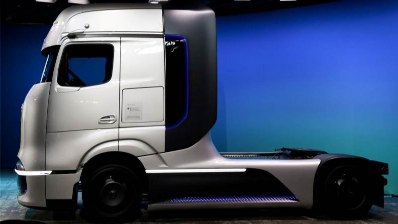 Daimler Truck’s Q1 revenue hits €13B, up 0.4%