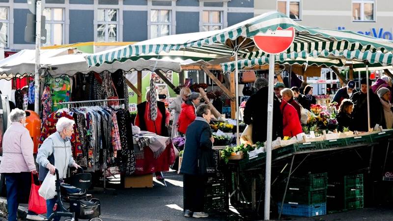 Euro area retail sales up by 0.8% in March