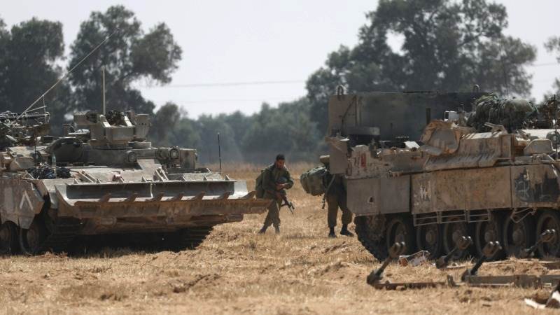 Israeli tanks reportedly advancing into Gaza City