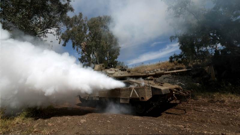 Israeli army attacks 2 Hezbollah members in Yaroun