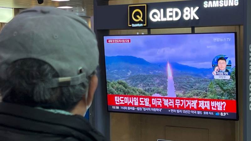 North Korea launches ballistic missile toward East Sea