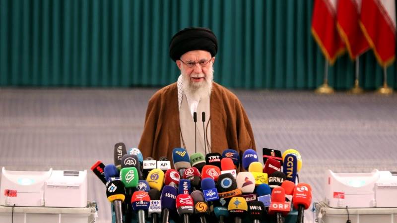 Iran: Khamenei reassures Mohammad Mokhber as interim president