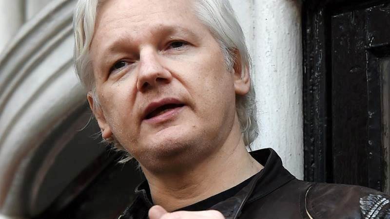 Julian Assange wins High Court bid to appeal US extradition