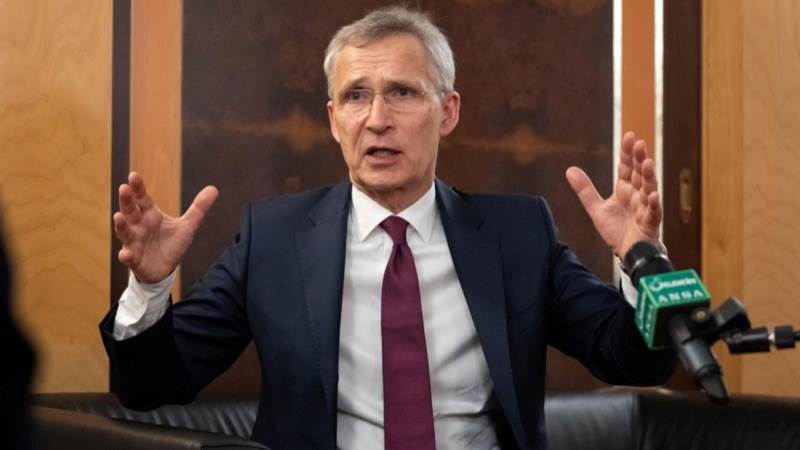 Stoltenberg urges NATO allies to let Ukraine strike Russia