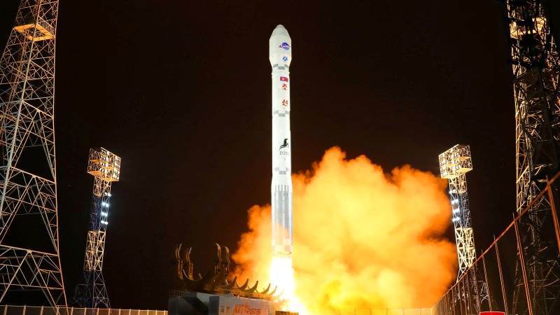 North Korea claims spy satellite launch failed