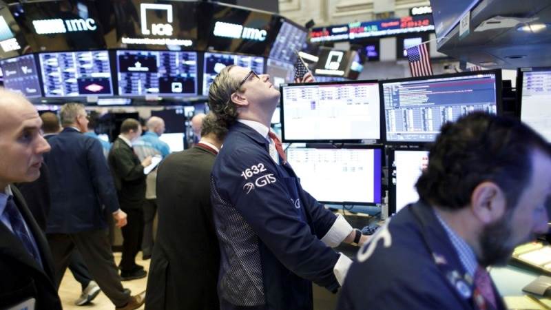 Wall Street opens mostly higher as T+1 stock trading returns