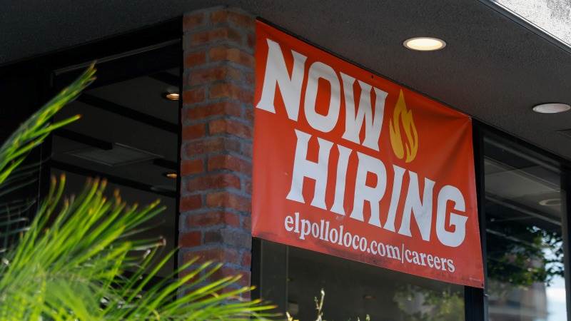 US initial jobless claims up by 8,000 to 229,000