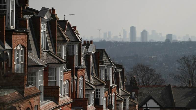 UK house prices up 1.5% in May