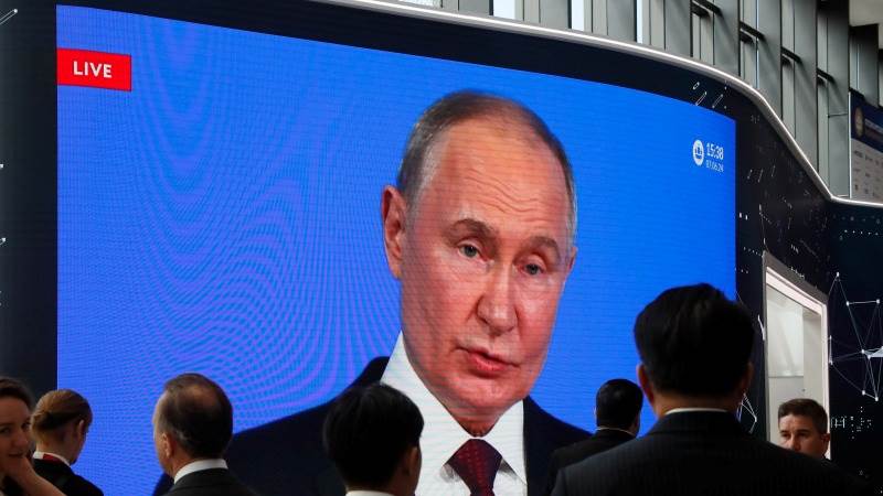 Putin: Ukraine will cut mobilization age at US demand