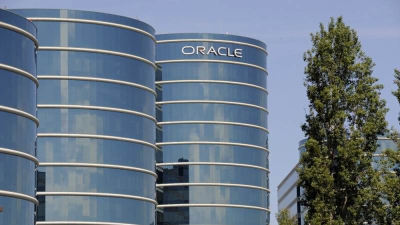 Oracle misses estimates with revenue of $14.3B in Q4