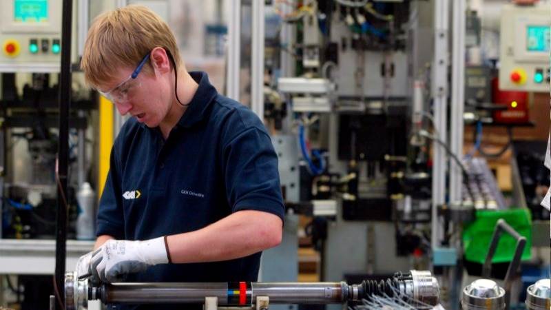 UK industrial production down 0.9% in April