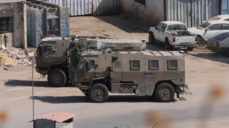 Israeli forces allegedly carry out arrests in West Bank raids