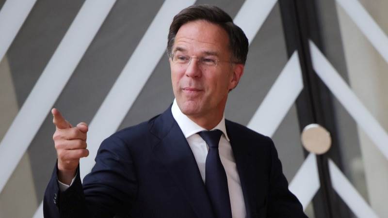 Rutte seen as next NATO chief as Iohannis drops bid