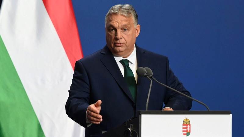 Orban to meet with Macron, Meloni