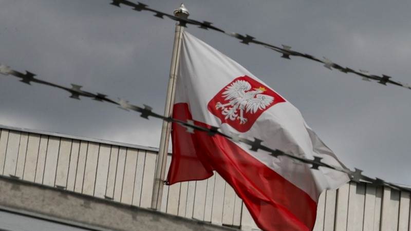 Poland charges two Russians with espionage