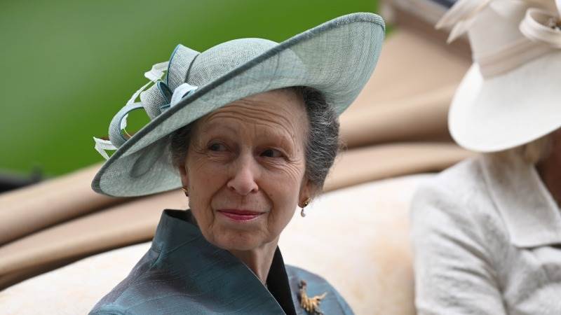 UK’s princess Anne in hospital with ‘minor injuries’