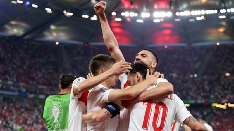 Turkey beats Czechia 2-1 to  set up Austria clash