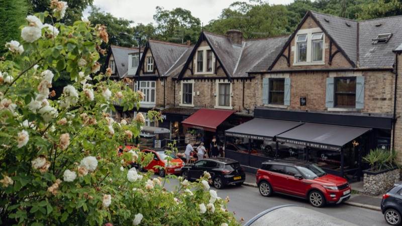 UK business activity sees another slowdown in June