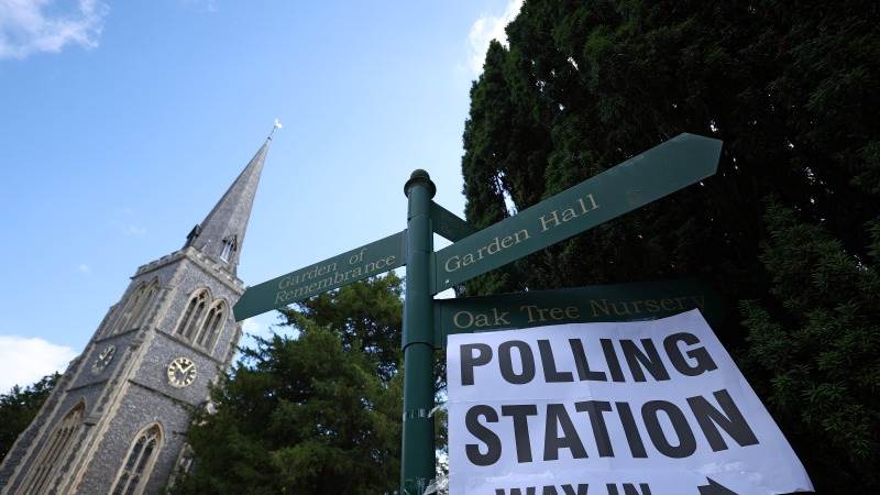 Final poll sees Labor with 18 point lead over Tories