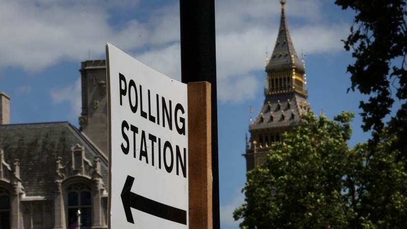 Labour wins Houghton and Sunderland South, first UK results show