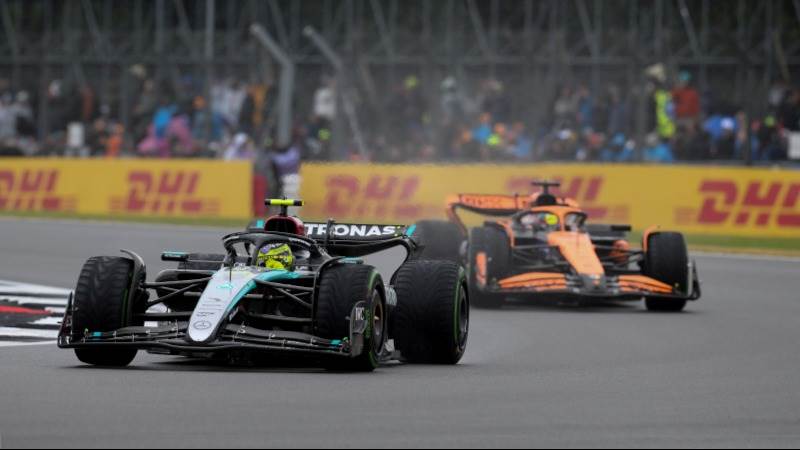 Hamilton wins British Grand Prix