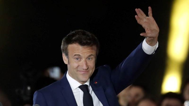 Macron to make decision after final election results