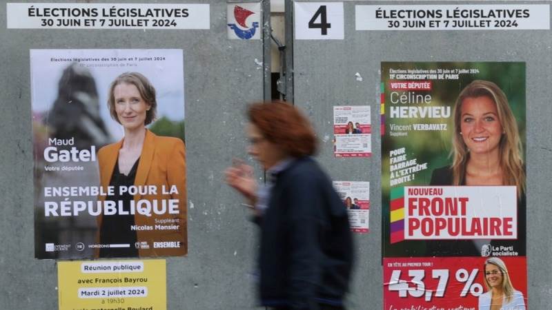 1st projections show left-green alliance in the lead in France