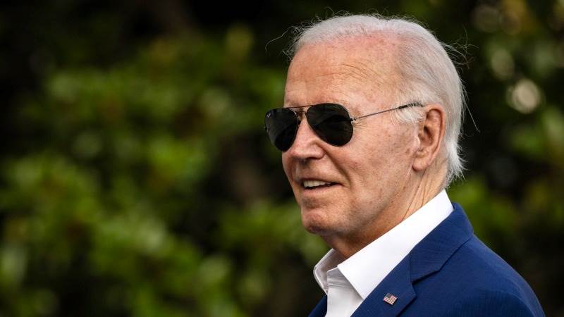 Biden ‘firmly committed’ to staying in presidential race