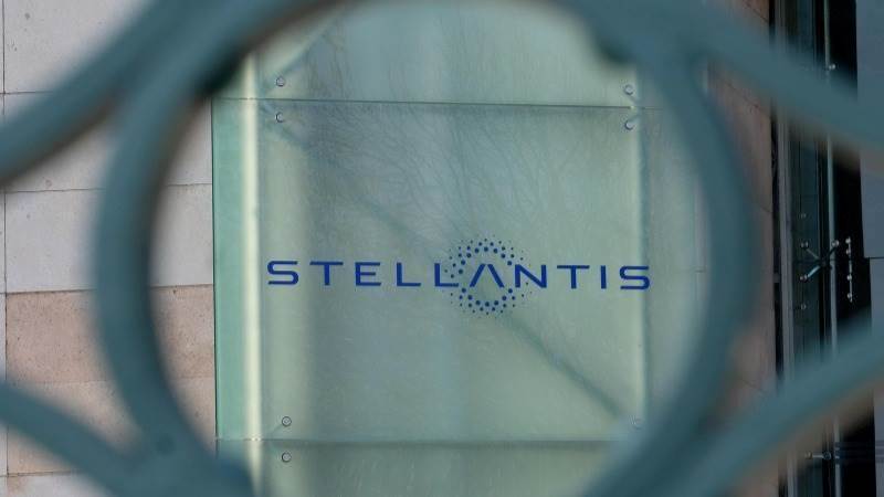 Stellantis expands hybrid vehicle line up to meet demand