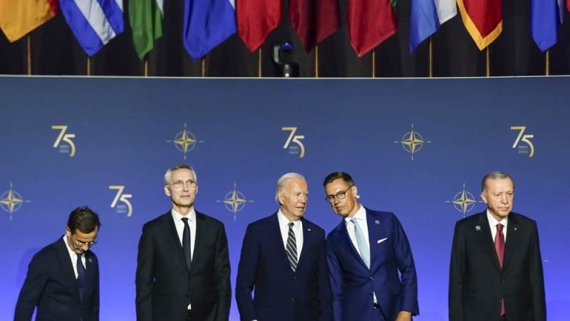 Biden awards Medal of Freedom to NATO’s Stoltenberg