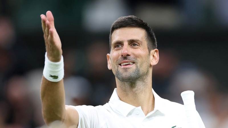 Djokovic into Wimbledon semis as De Minaur pulls out