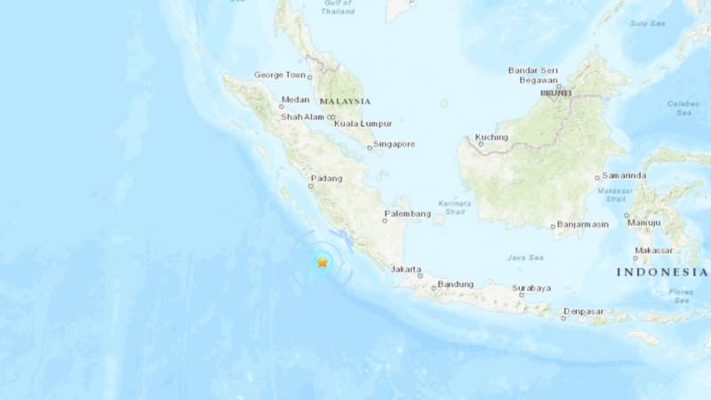 5.4-magnitude earthquake shakes Indonesia