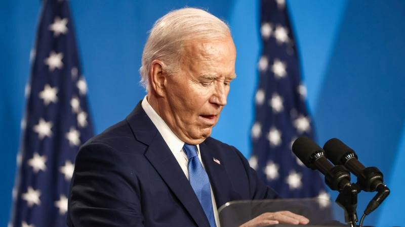 Biden mistakenly refers to Harris as Trump