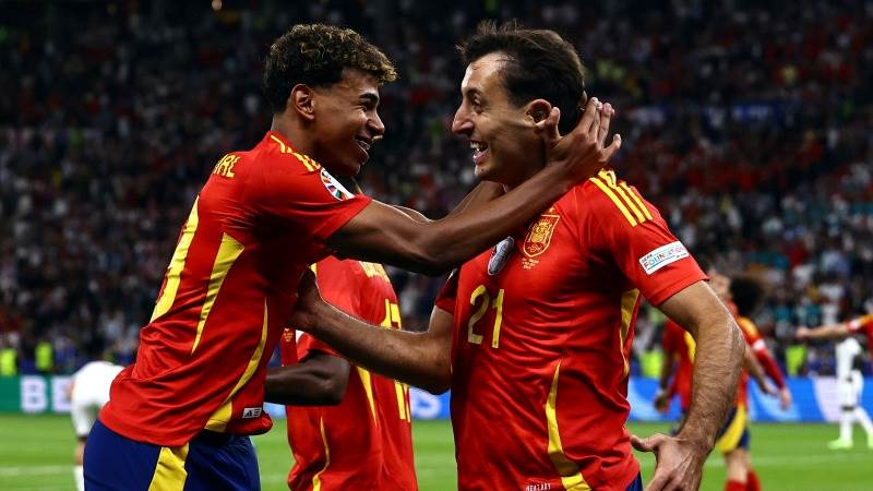 Spain beats England 2-1 to win Euro 2024