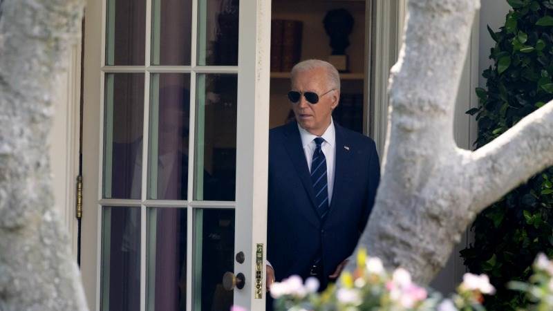 Ohio Democrat shifts position on Biden’s resignation talks