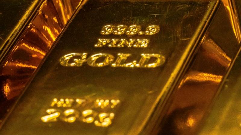 Gold tops $2,451 to new all-time high