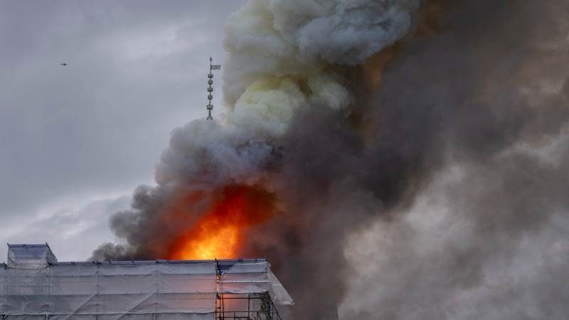 At least 6 killed in fire at mall in southeast China