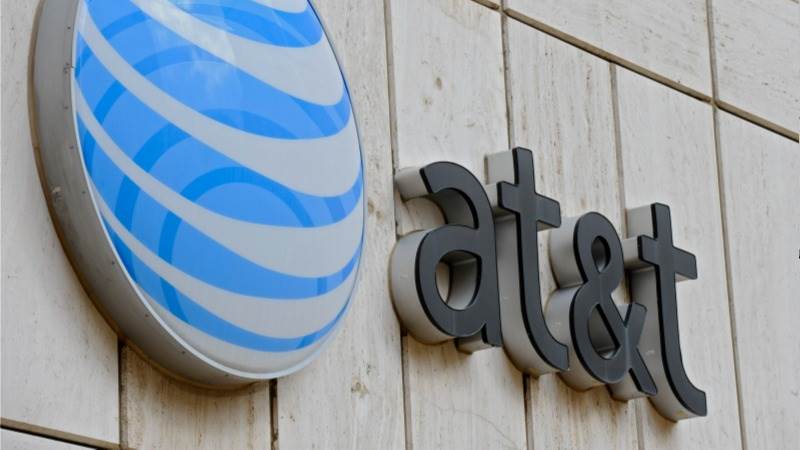 AT&T’s revenue down 0.4% to $29.8 billion in Q2