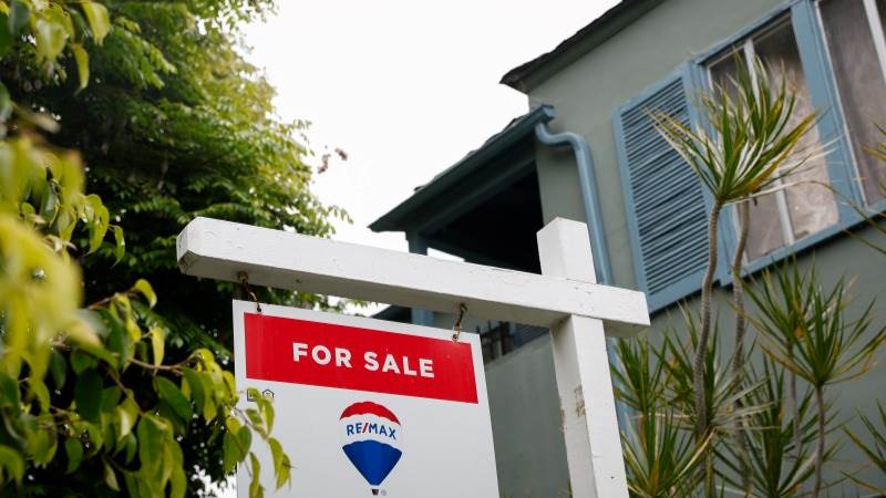 US mortgage applications down by 2.2%