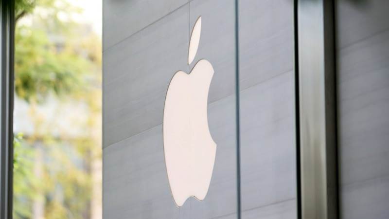 Apple’s China market share down 2%