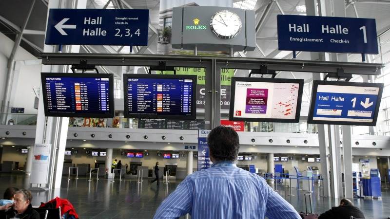 Franco-Swiss airport evacuated over security concerns