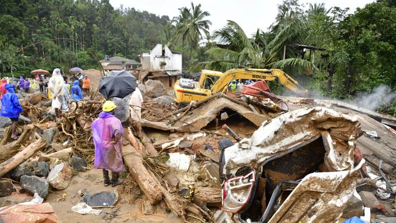 Death toll in India landslides climbs to 158