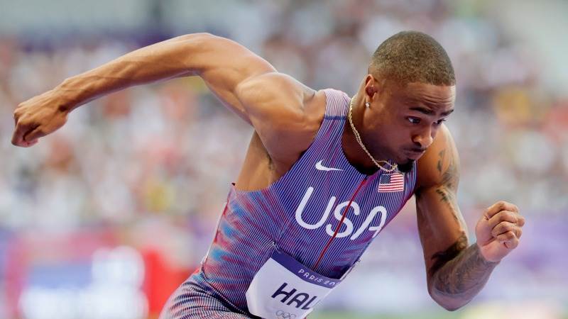 Quincy Hall wins 400-metters race Olympic gold